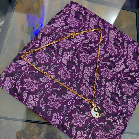 18K Gold Plated Yin ☯️ & Yang Pendant with 18K Gold Plated Miami Cuban Link - Picture 8 of 12